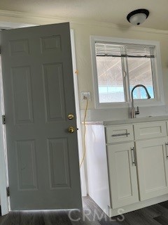 Image 4 of 26 For 12224 James Street
