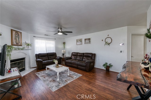 Detail Gallery Image 10 of 34 For 423 N Morningside, Dinuba,  CA 93618 - 4 Beds | 2 Baths