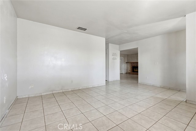 Detail Gallery Image 20 of 68 For 24053 Road 212, Lindsay,  CA 93247 - 3 Beds | 2 Baths