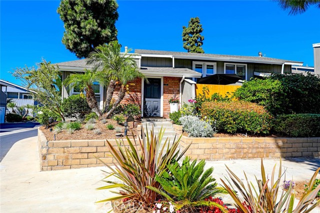 Detail Gallery Image 1 of 1 For 345 University Dr, Costa Mesa,  CA 92627 - 4 Beds | – Baths