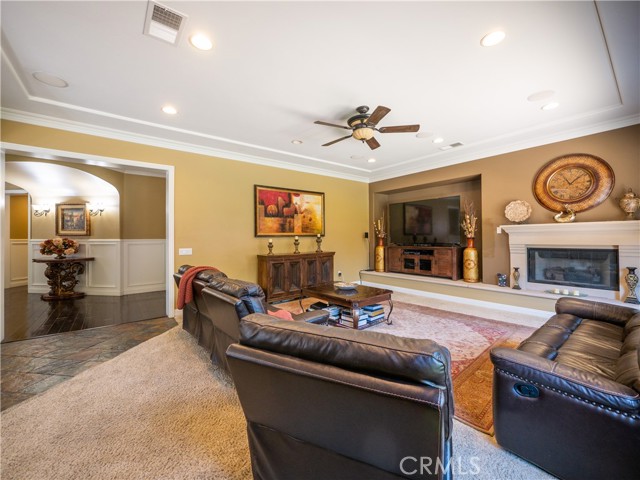 Detail Gallery Image 15 of 46 For 8120 Sunset Rose Dr, Corona,  CA 92883 - 5 Beds | 5/1 Baths