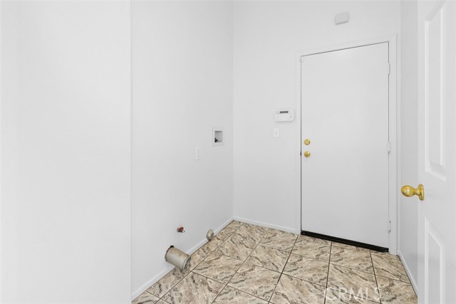 Detail Gallery Image 17 of 33 For 27570 Nellie Court, Temecula,  CA 92591 - 4 Beds | 2 Baths