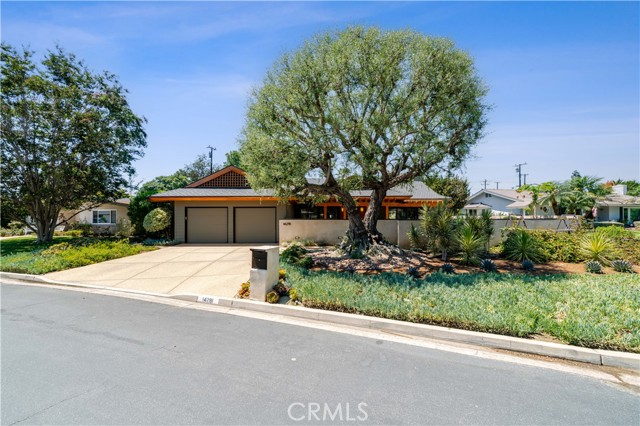 14291 Wisteria LN