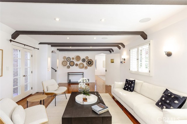 1640 Ard Eevin Avenue, Glendale CA: https://media.crmls.org/medias/06b6fd60-495d-4de5-8592-5fb6ad6e2528.jpg