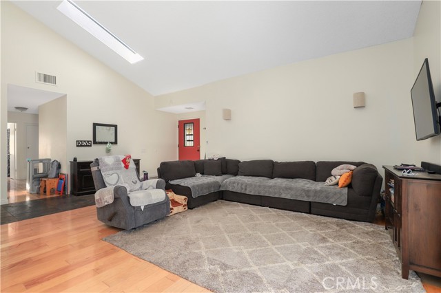 471 Havenside Avenue photo 4