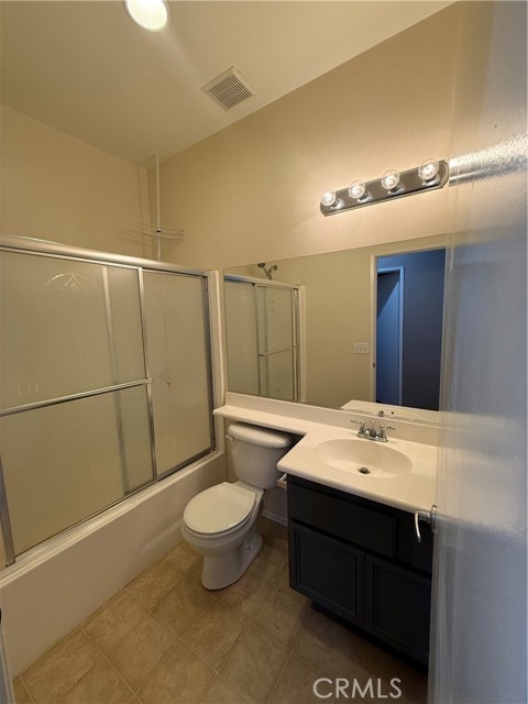 13590 Fox Point Road, Victorville CA: https://media.crmls.org/medias/06b7447d-d4cb-43d6-b66a-036236d16d7d.jpg