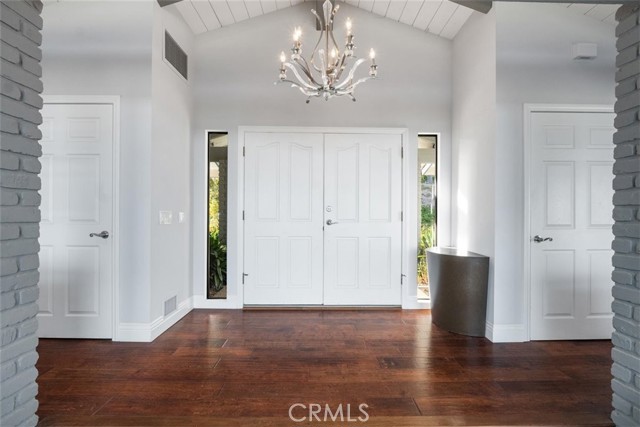 5088 San Jacinto Circle West, Fallbrook CA: https://media.crmls.org/medias/06b75cc2-707f-4179-ab25-2a8f9fcadddf.jpg