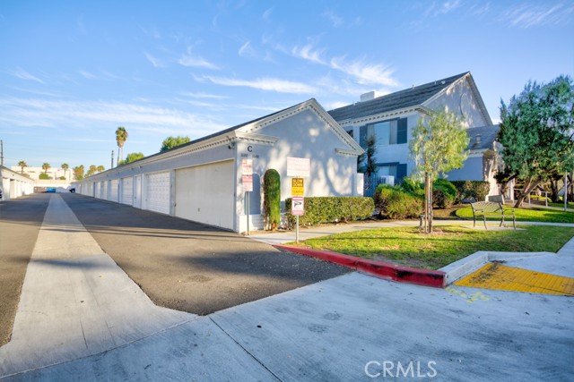 Detail Gallery Image 39 of 41 For 1610 S. Pomona #C15,  Fullerton,  CA 92832 - 2 Beds | 1 Baths