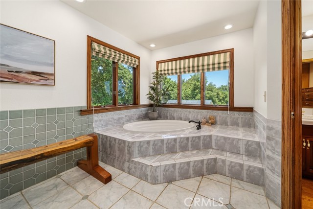 Detail Gallery Image 23 of 75 For 1550 Carbon Canyon Ln, Templeton,  CA 93465 - 6 Beds | 5/1 Baths