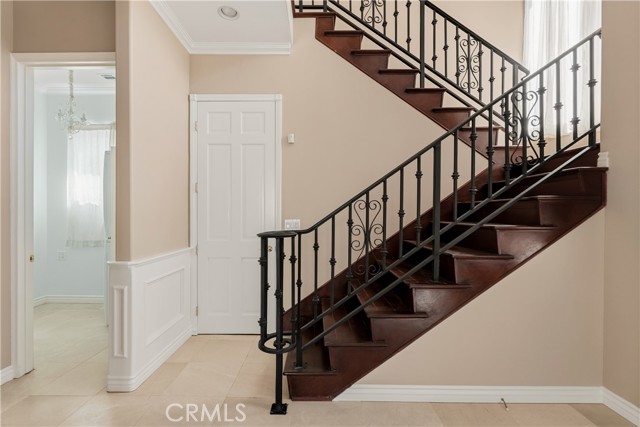 Detail Gallery Image 20 of 66 For 406 N Fairview, Burbank,  CA 91505 - 5 Beds | 4/1 Baths