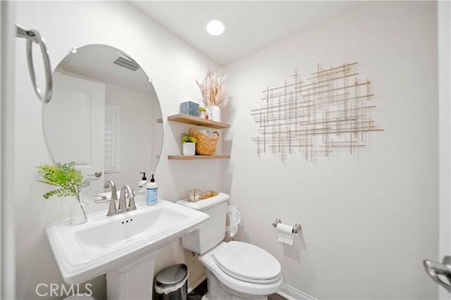 Detail Gallery Image 16 of 44 For 8785 Celebration St, Chino,  CA 91708 - 3 Beds | 2/1 Baths
