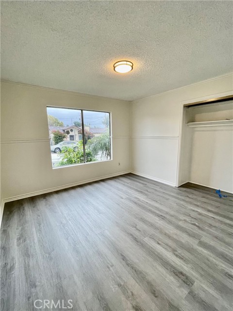 Detail Gallery Image 17 of 20 For 3300 W Chandler Bld, Burbank,  CA 91505 - 4 Beds | 2 Baths