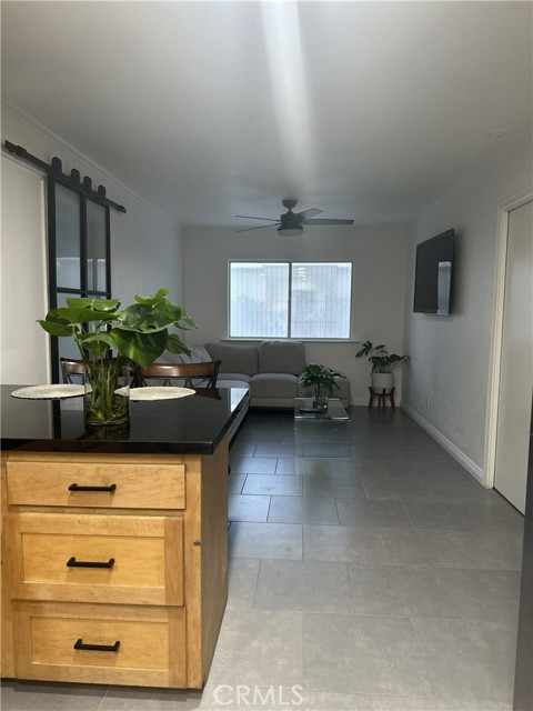 Detail Gallery Image 6 of 13 For 1527 W Palo Alto, Fresno,  CA 93711 - 5 Beds | 3/1 Baths