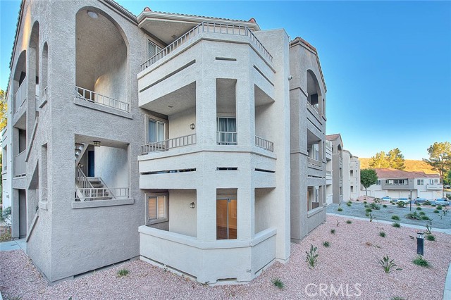 Detail Gallery Image 37 of 57 For 2040 Las Colinas Cir #104,  Corona,  CA 92879 - 2 Beds | 2 Baths