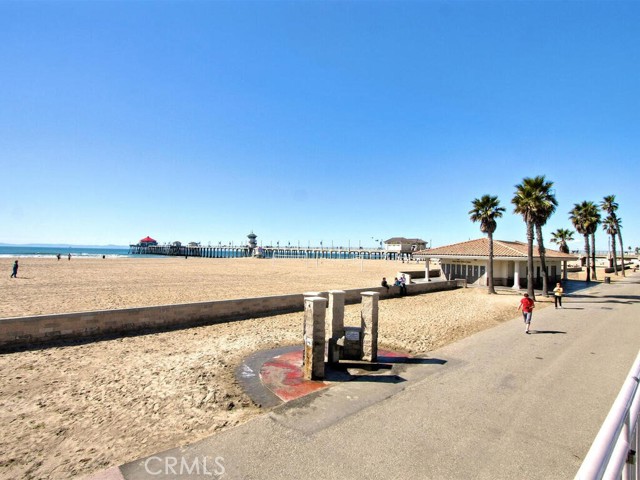 Detail Gallery Image 53 of 54 For 18022 Dellglen Cir, Huntington Beach,  CA 92647 - 4 Beds | 3 Baths