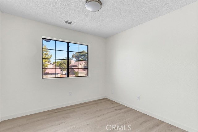 44827 Rock Island Drive, Lancaster CA: https://media.crmls.org/medias/06bb22d8-1bc6-449d-9463-dd32fca72cfb.jpg
