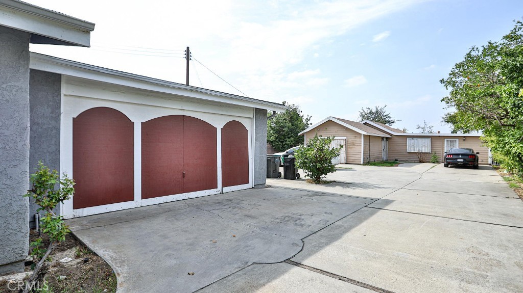 MLS #WS25253534 image #21