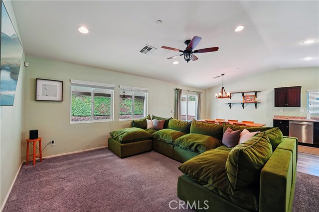 33157 Big Range Drive, Winchester CA: https://media.crmls.org/medias/06bc894e-9432-44b7-9301-ad5d0539b7c8.jpg