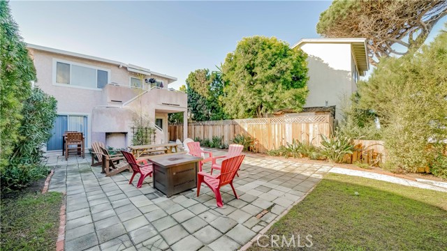 400 17th Street, Manhattan Beach, California 90266, 4 Bedrooms Bedrooms, ,2 BathroomsBathrooms,Residential,Sold,17th,SB21119391