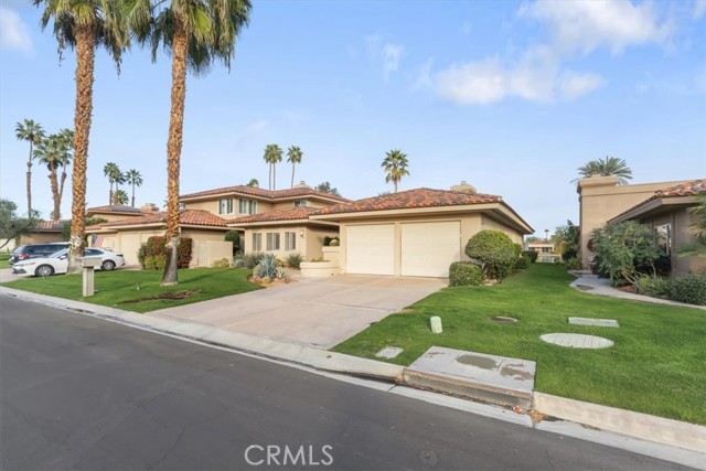Detail Gallery Image 4 of 34 For 190 Desert Lakes, Rancho Mirage,  CA 92270 - 3 Beds | 3 Baths