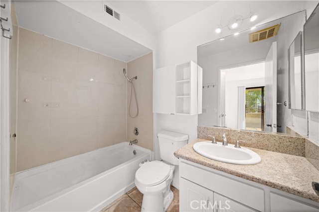 64 North Mar Vista Avenue, 103 photo 17