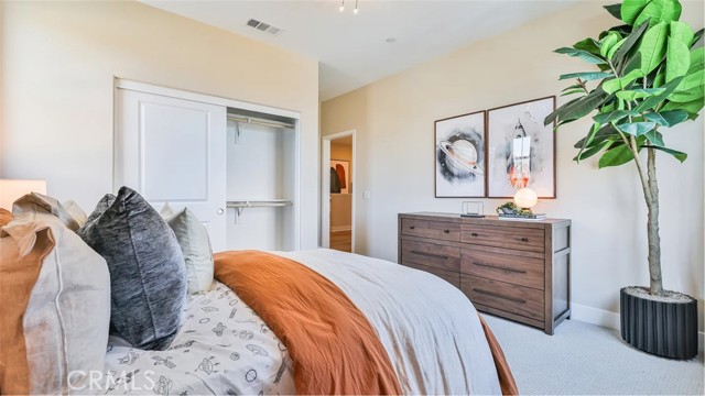 Detail Gallery Image 16 of 27 For 27419 Shining Willow Ln, Valencia,  CA 91381 - 4 Beds | 2/1 Baths