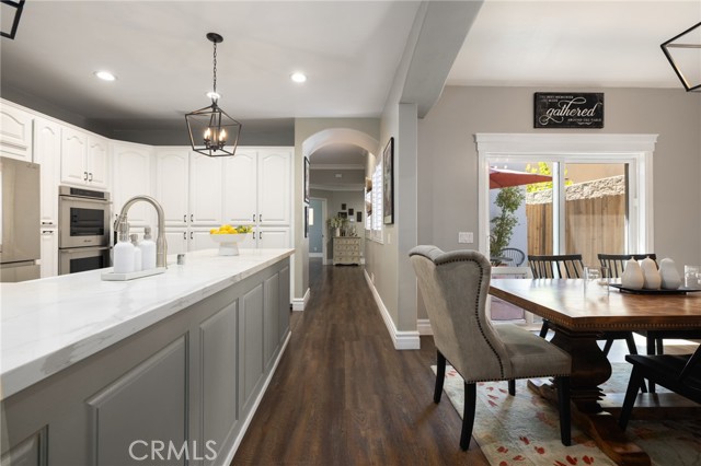 31502 Emperor Drive, Canyon Lake CA: https://media.crmls.org/medias/06bf6158-2db2-4566-abae-37ecd9b52f11.jpg