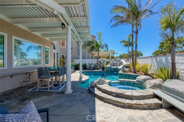 21221 Hillsdale, Huntington Beach CA: https://media.crmls.org/medias/06bf9723-6042-4a56-9ed0-57c9d1dac0bd.jpg