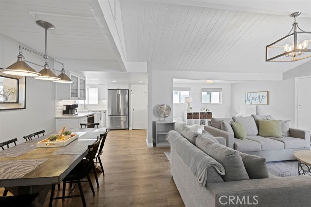 Detail Gallery Image 6 of 46 For 412 Colton St, Newport Beach,  CA 92663 - 4 Beds | 3 Baths