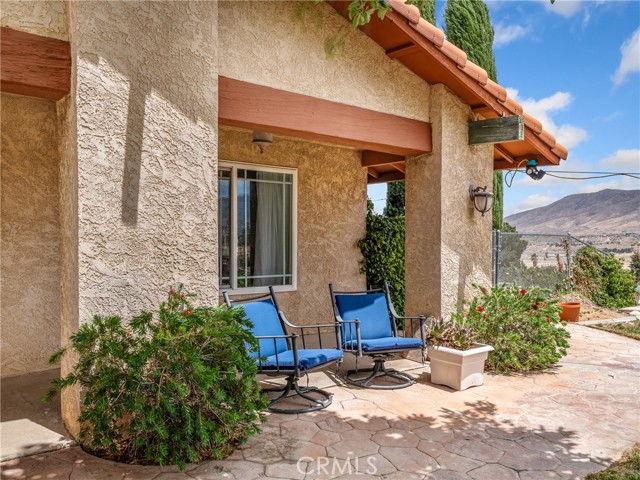 Detail Gallery Image 2 of 45 For 18728 Plumas St, Hesperia,  CA 92345 - 4 Beds | 2 Baths