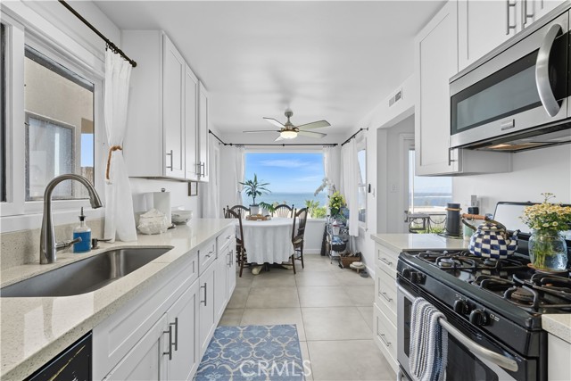 Image 18 of 21 For 7300 Vista Del Mar Lane