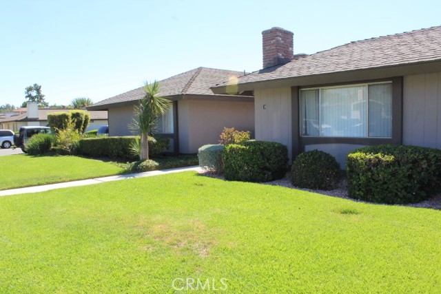 Detail Gallery Image 2 of 27 For 1671 W Cindy Ln #B,  Anaheim,  CA 92802 - 2 Beds | 2 Baths