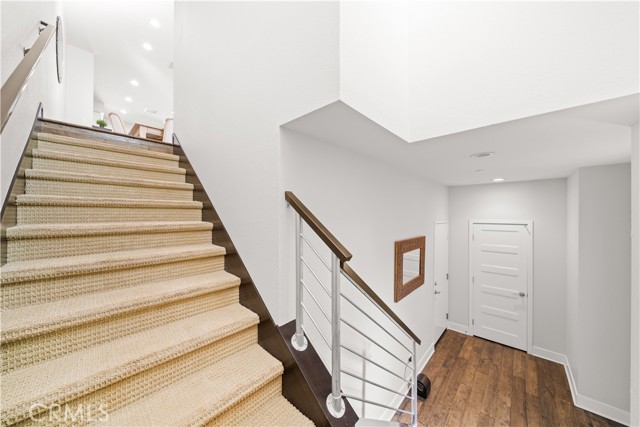9 Compass Court, Aliso Viejo CA: https://media.crmls.org/medias/06c467fb-7b9f-4a10-927a-acbb964c14d6.jpg