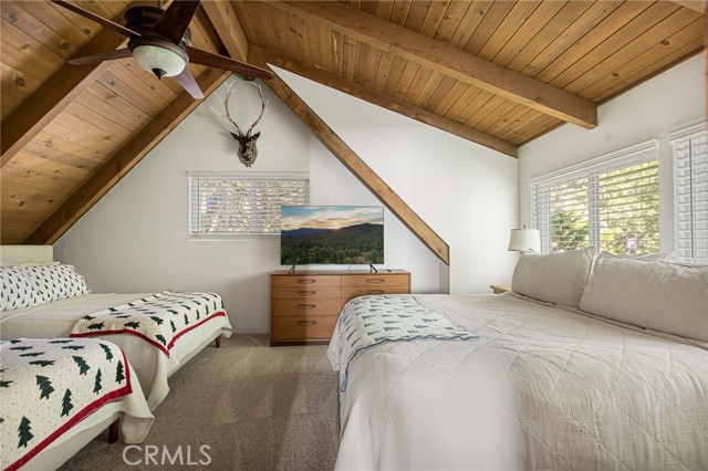 Detail Gallery Image 9 of 28 For 27941 Rainbow Dr, Lake Arrowhead,  CA 92352 - 3 Beds | 2 Baths