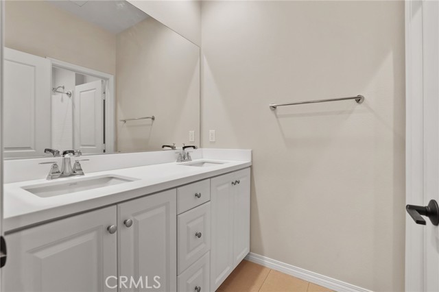 Detail Gallery Image 23 of 31 For 83 Henson, Irvine,  CA 92620 - 4 Beds | 3 Baths