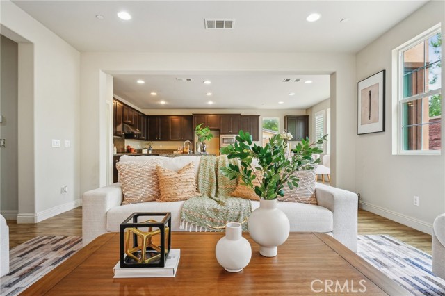 7766 Lupin Street, Chino CA: https://media.crmls.org/medias/06c5bbd6-0078-42cd-9443-69edbbf1282e.jpg