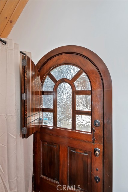 28545 Wabash Drive, Lake Arrowhead CA: https://media.crmls.org/medias/06c6db58-71e4-4a29-b24b-db3bf56d75df.jpg