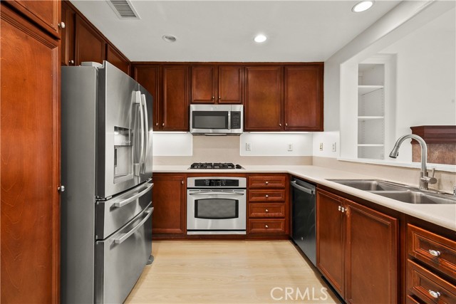 Detail Gallery Image 6 of 20 For 18 Notchbrook, Ladera Ranch,  CA 92694 - 3 Beds | 2/1 Baths