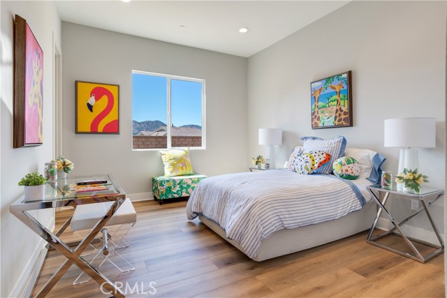 Detail Gallery Image 16 of 29 For 6533 Canyon Oaks Dr, Simi Valley,  CA 93063 - 4 Beds | 3/1 Baths