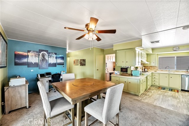 1735 Mango Way, Hemet CA: https://media.crmls.org/medias/06c8be4f-3032-482e-8551-2fcae33413a0.jpg