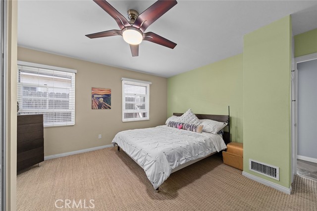 350 Claremont Avenue, Long Beach CA: https://media.crmls.org/medias/06ca2ce2-9d9a-4704-9cbe-8e4c22b81b61.jpg