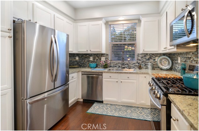 2 Hinterland Way, Ladera Ranch CA: https://media.crmls.org/medias/06ca80f9-a244-43a8-bbab-b329bcf4084d.jpg