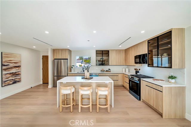 Detail Gallery Image 14 of 42 For 22500 Baltar, West Hills,  CA 91304 - 4 Beds | 3 Baths