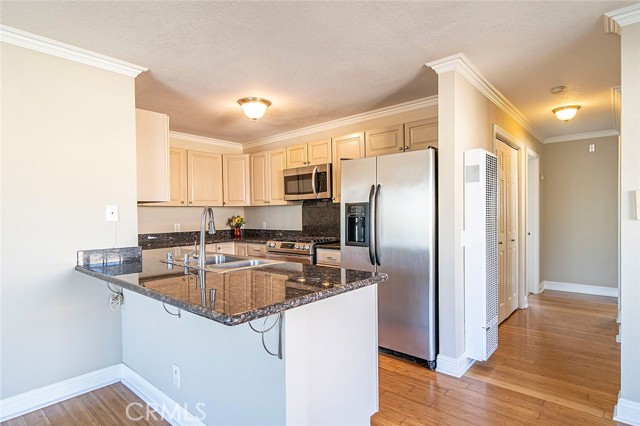 Detail Gallery Image 14 of 44 For 1771 Redondo Ave #204,  Long Beach,  CA 90804 - 2 Beds | 2 Baths