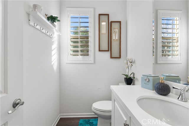 Detail Gallery Image 20 of 73 For 27601 Skylark Ln, Saugus,  CA 91350 - 6 Beds | 5/1 Baths