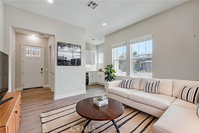 54 Sagan Way, Irvine CA: https://media.crmls.org/medias/06cf505f-bf63-4314-908c-7a79058b4841.jpg