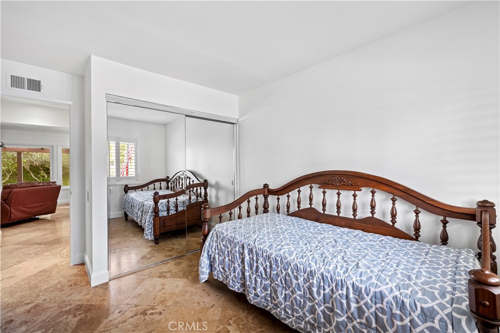 MLS #OC25257462 image #16