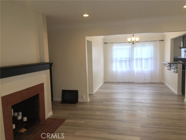 Detail Gallery Image 5 of 35 For 11810 Broadway, Whittier,  CA 90601 - 2 Beds | 1 Baths