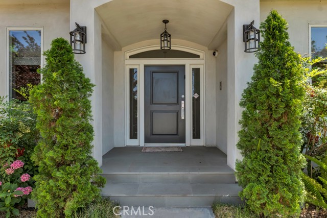 Image 5 of 69 For 15460 La Maida Street