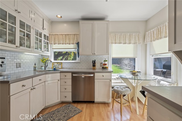 626 Elvira Avenue, Redondo Beach CA: https://media.crmls.org/medias/06d0ce94-a94c-4812-bd37-9d346fbc75d2.jpg